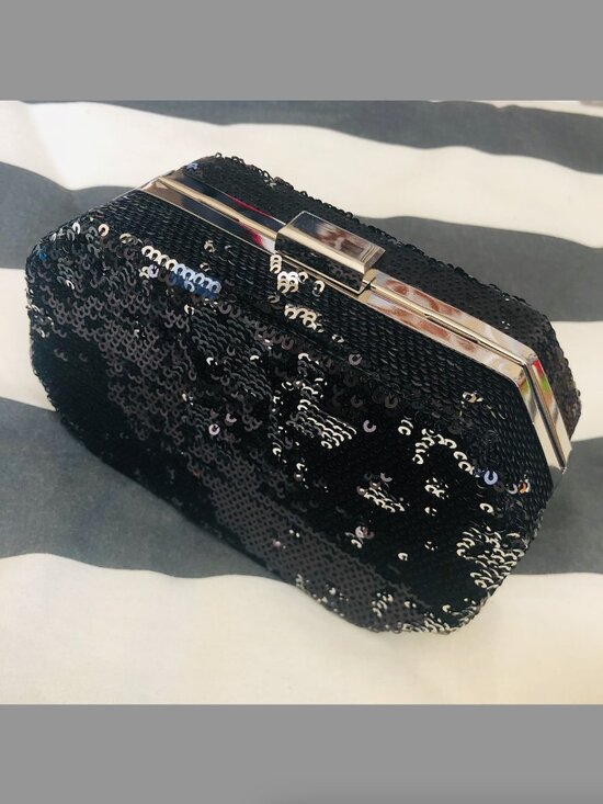 Sequin Clutch w/Chain - Picture 1 of 3